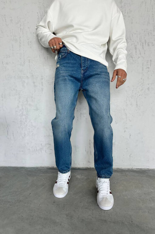 jean loose fit με μικροσκισίματα